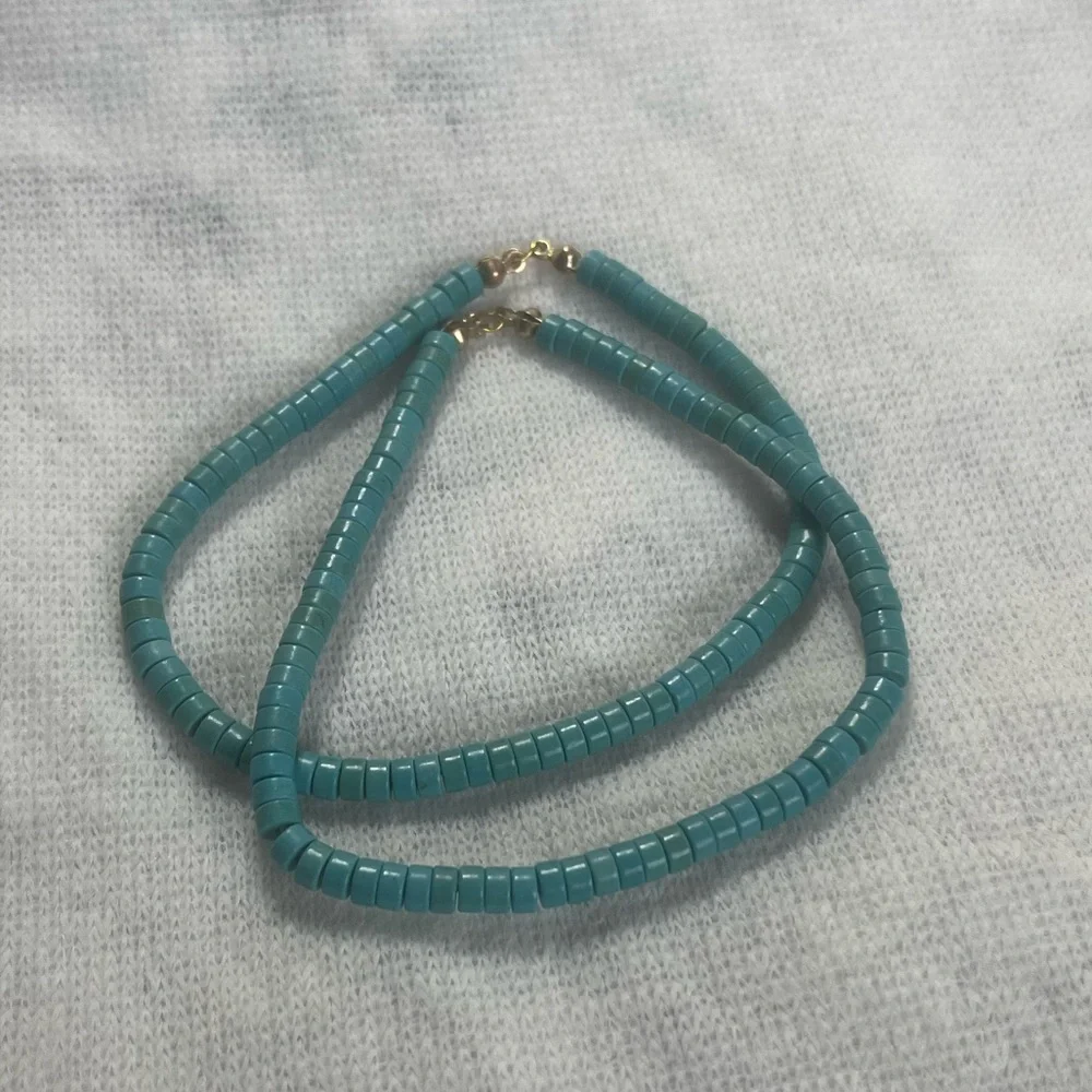Turquoise - Picture 3 of 3